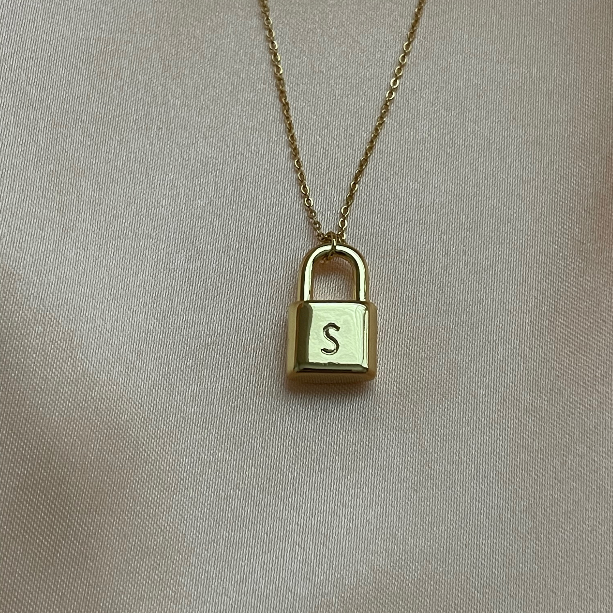 mini lock pendant