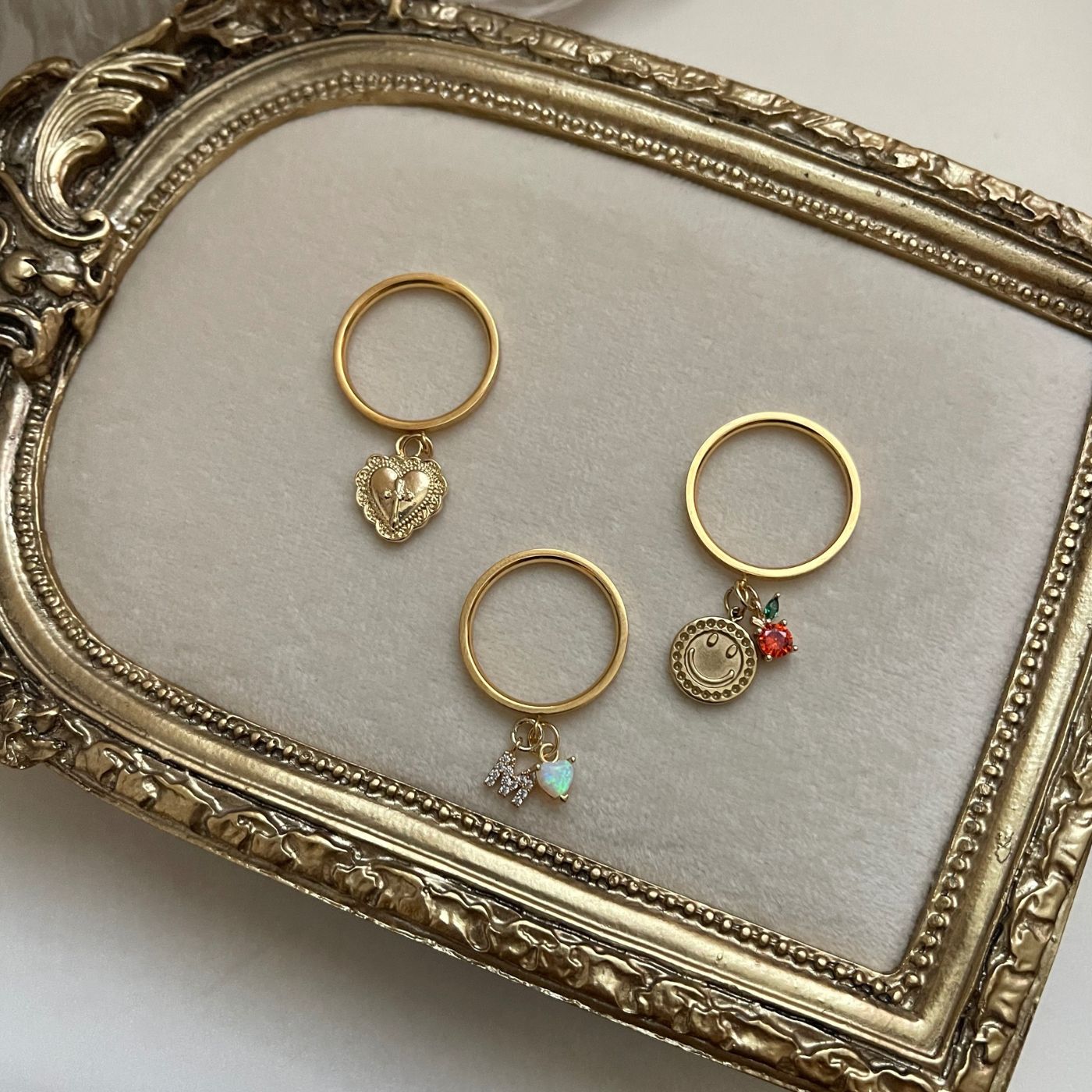 Ring Charm Bar